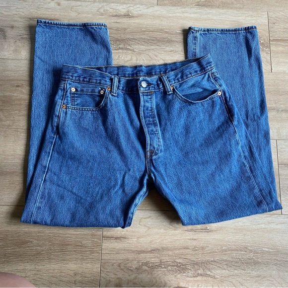 Vintage Levi’s 501 button fly men’s 34/30 denim jeans - Picture 2 of 9